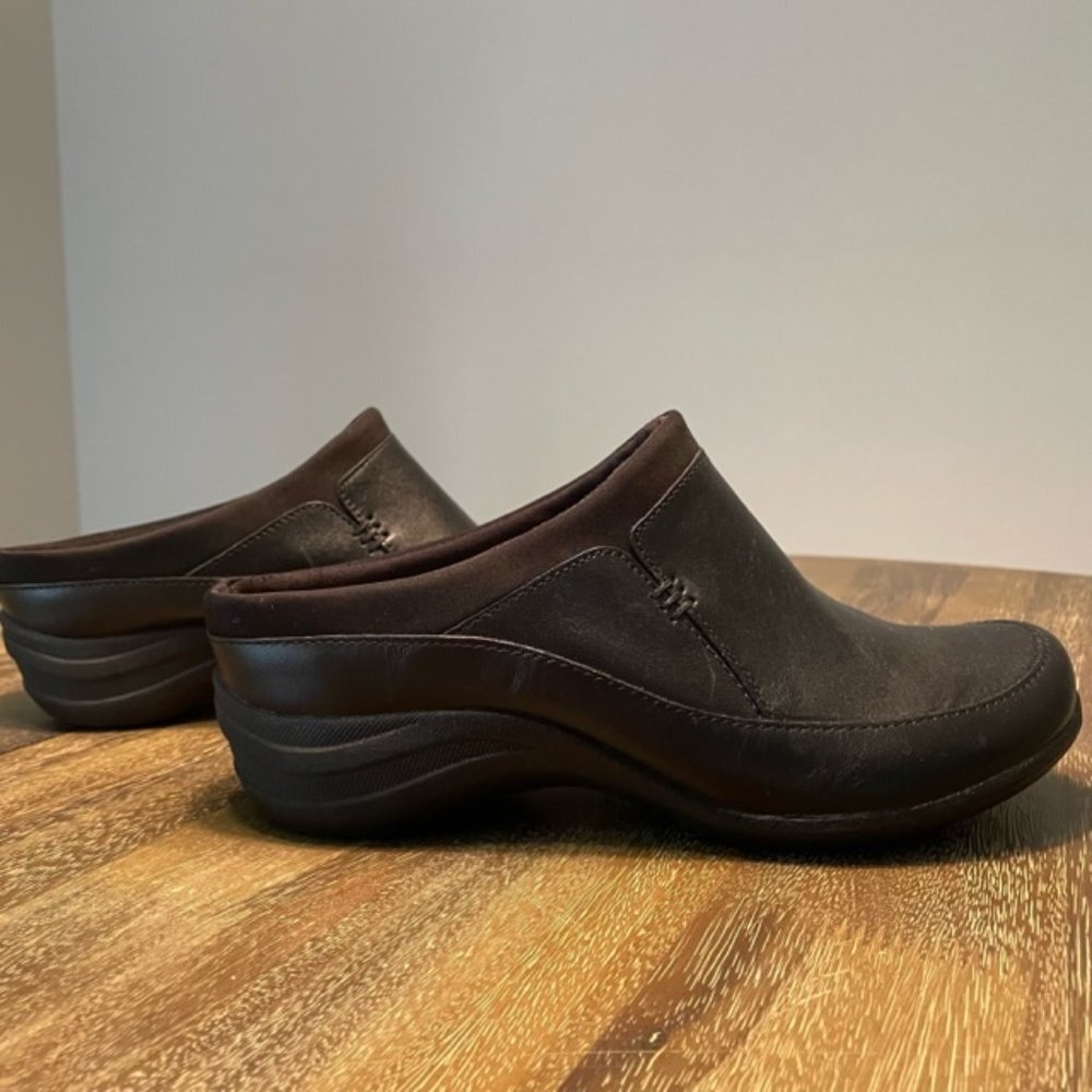 Hush Puppies Epic Clog Size 7